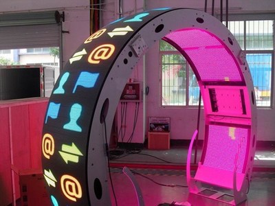 定制各种LED拱形显示屏